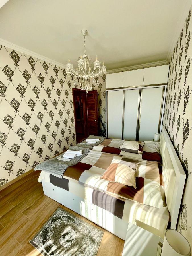 Central City Kutaisi Luaran gambar